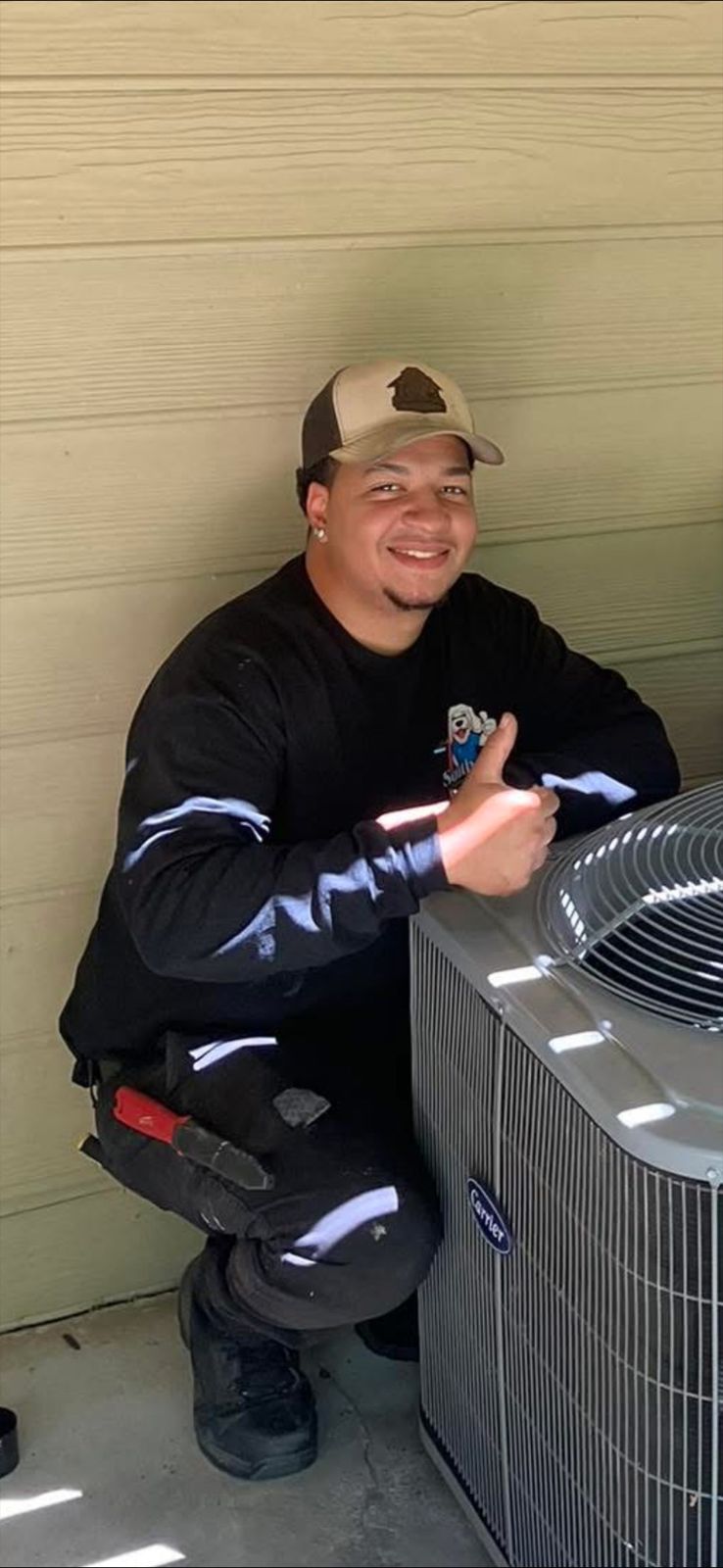 Southeast technician with a finished condenser install